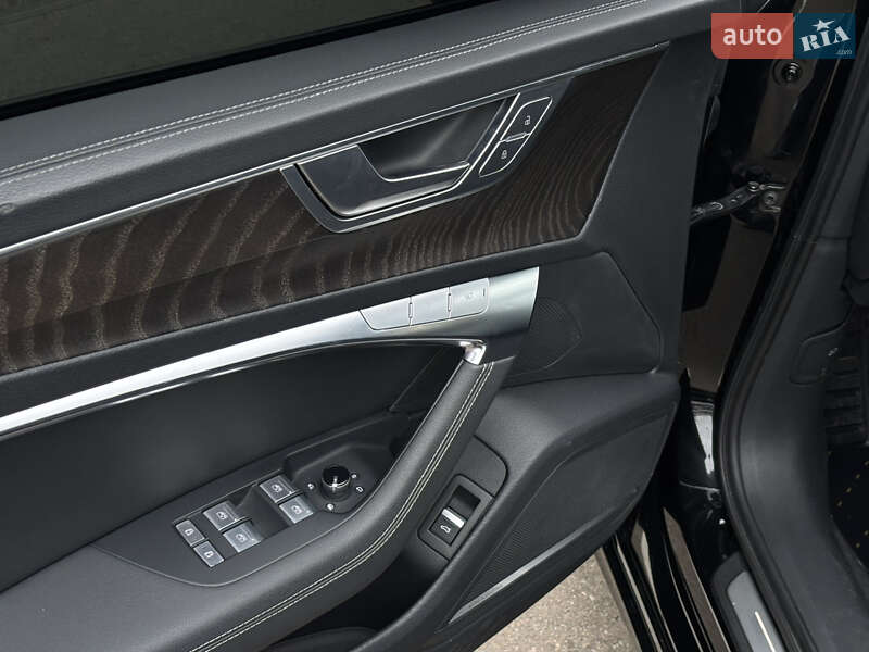 Седан Audi A6 2022 в Киеве