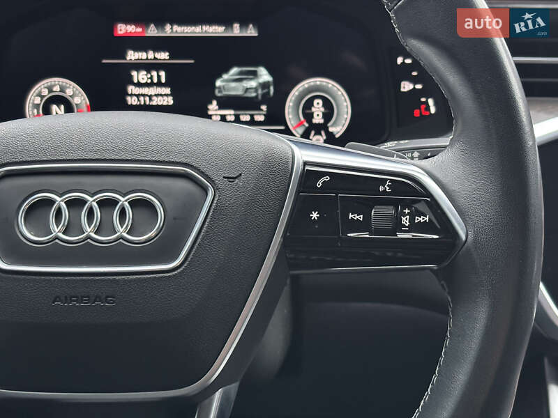 Седан Audi A6 2022 в Киеве