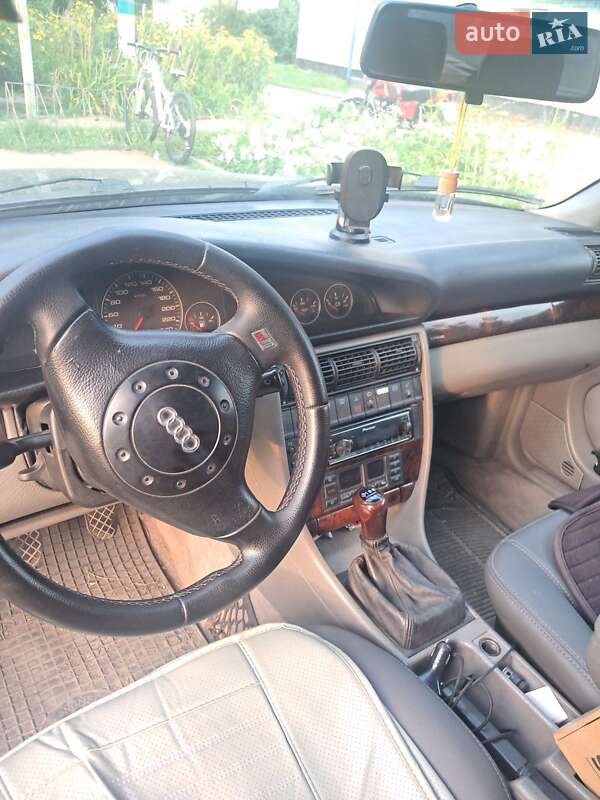 Универсал Audi A6 1996 в Ровно