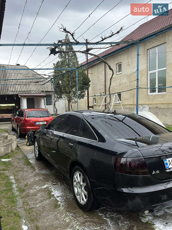 Седан Audi A6 2004 в Иршаве