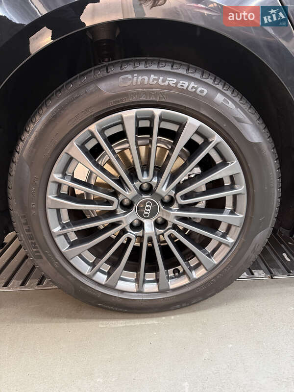 Седан Audi A6 2023 в Днепре