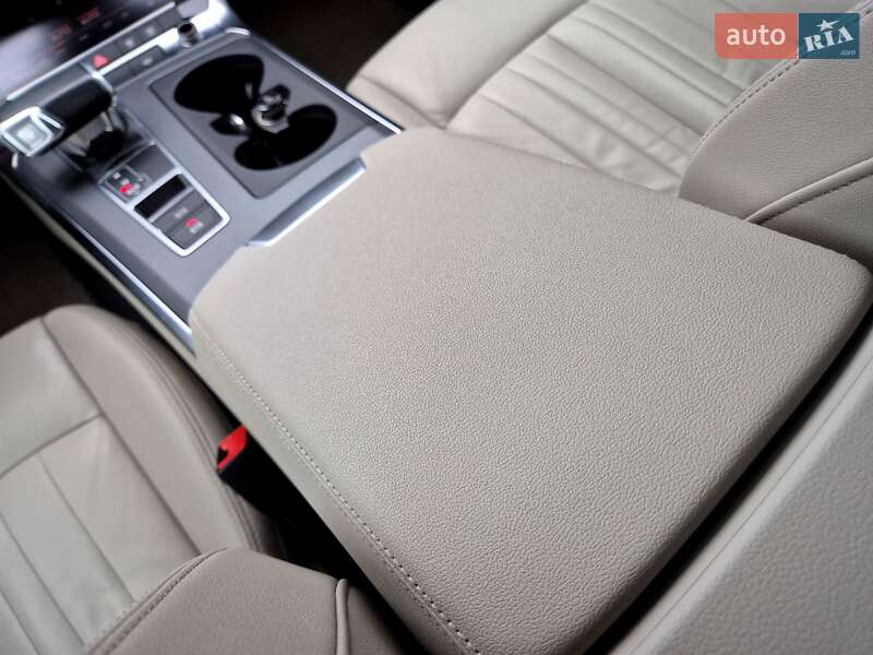 Универсал Audi A6 2019 в Киеве
