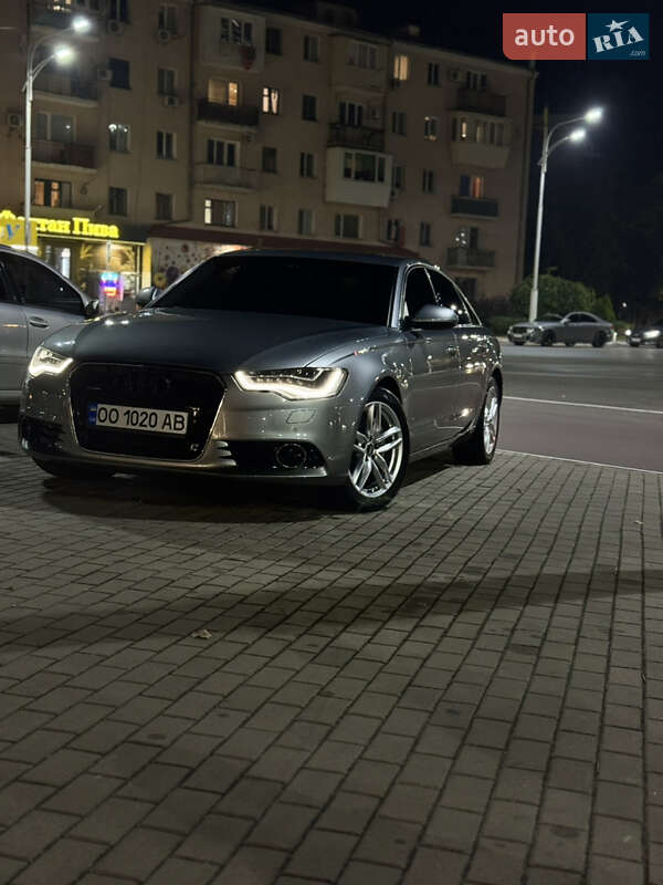 Седан Audi A6 2014 в Измаиле