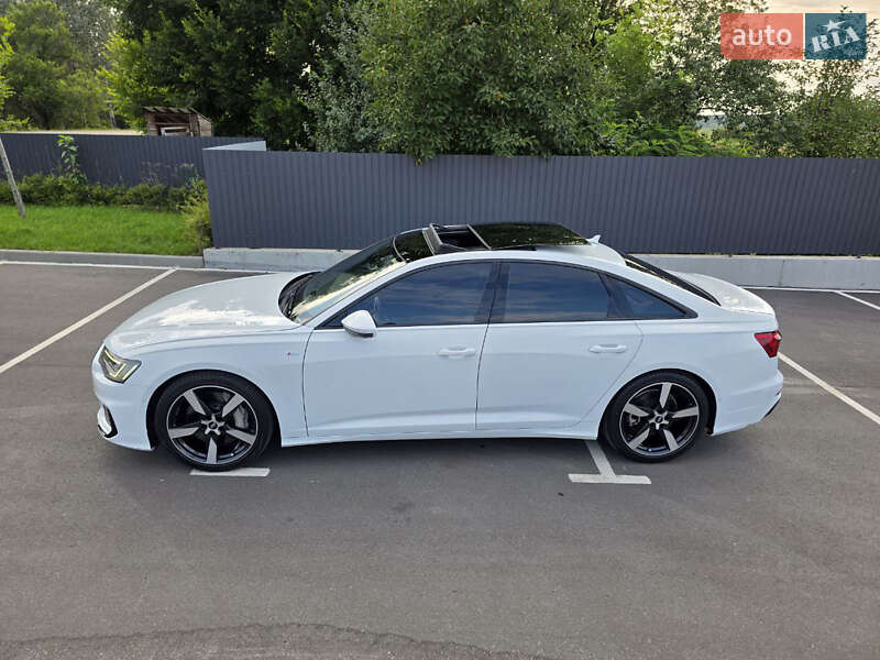 Седан Audi A6 2021 в Черновцах