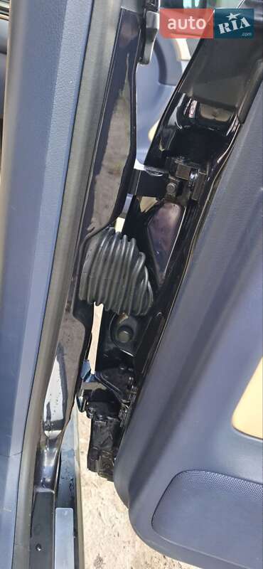 Универсал Audi A6 2000 в Жовкве