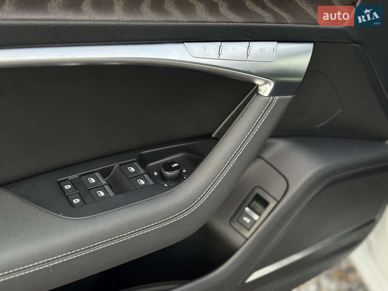 Седан Audi A6 2021 в Луцке