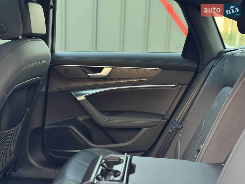 Седан Audi A6 2021 в Луцке
