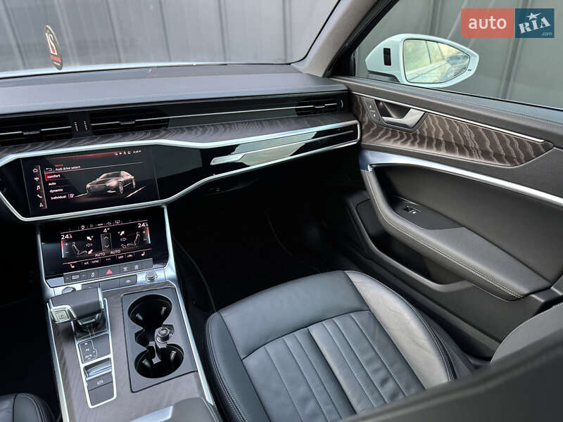 Седан Audi A6 2021 в Луцке