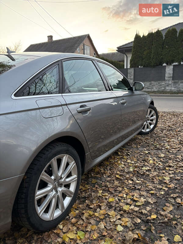 Седан Audi A6 2014 в Ровно