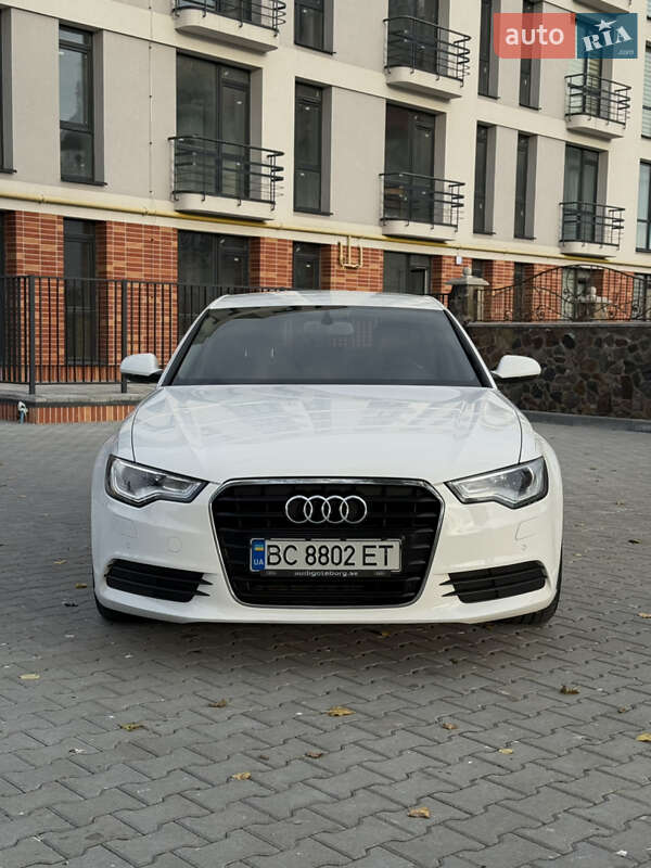 Седан Audi A6 2011 в Самборе