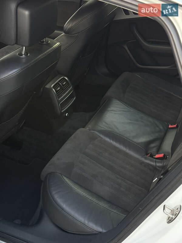 Седан Audi A6 2011 в Самборе