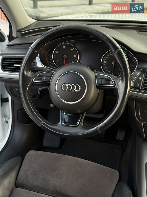 Седан Audi A6 2011 в Самборе