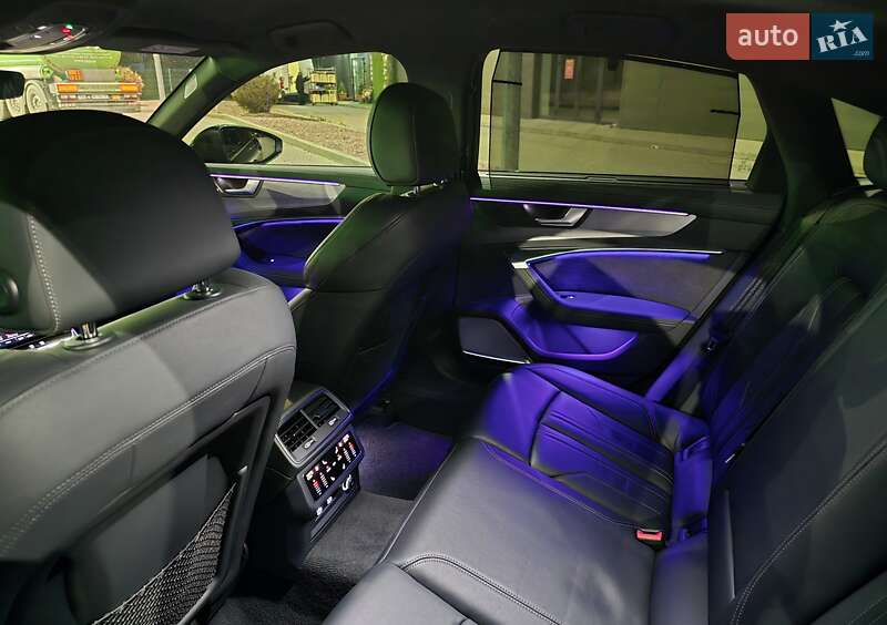 Седан Audi A6 2018 в Мукачевому