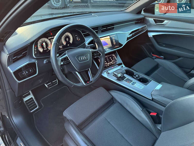 Седан Audi A6 2021 в Радивиліві