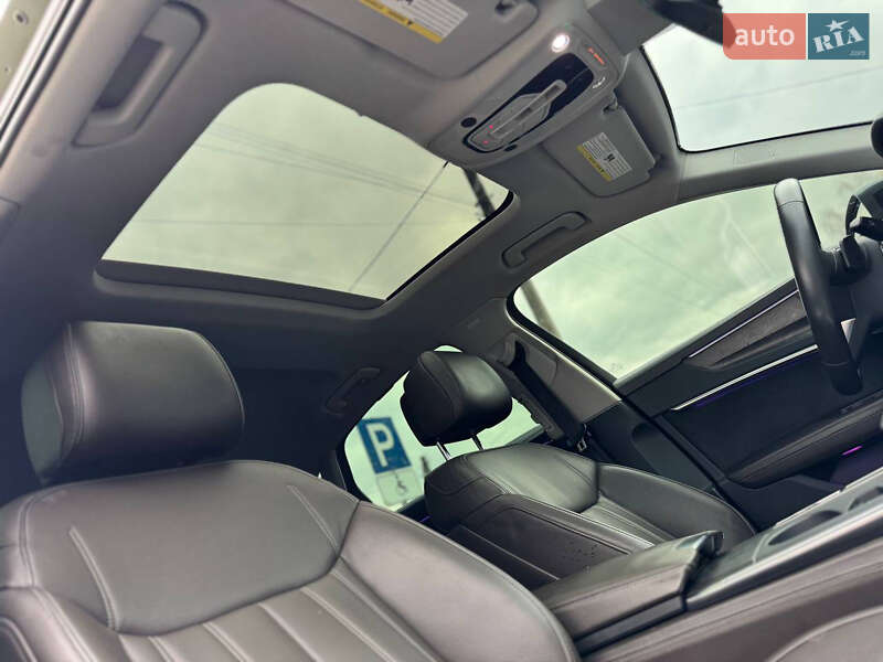 Седан Audi A6 2018 в Львові