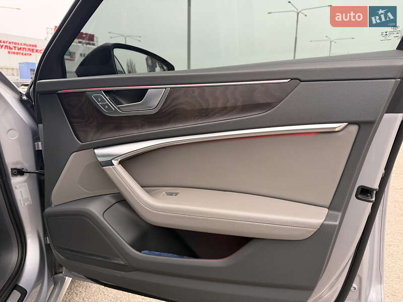 Седан Audi A6 2019 в Днепре