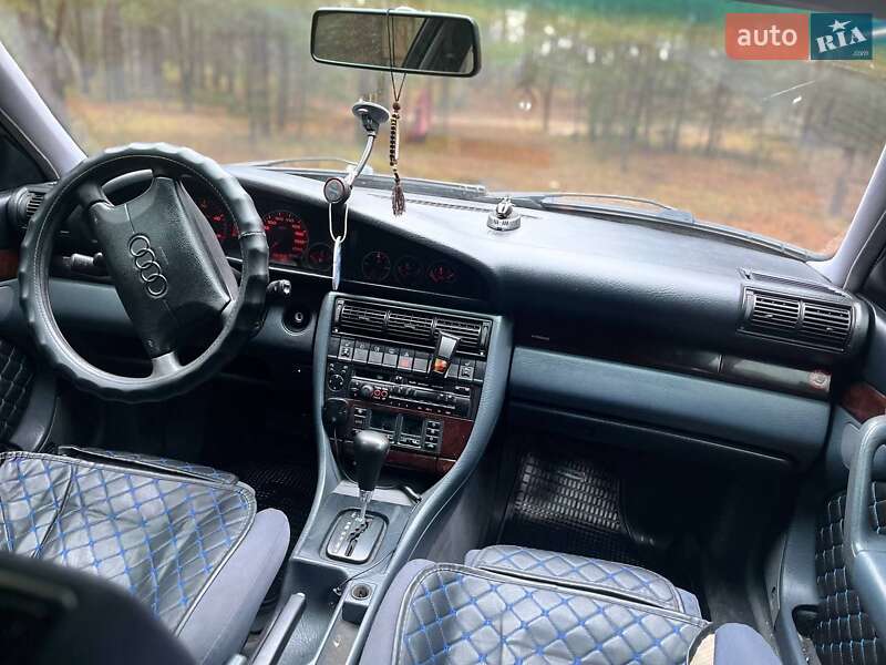 Универсал Audi A6 1996 в Млинове