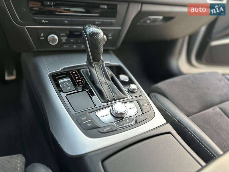 Седан Audi A6 2015 в Стрию