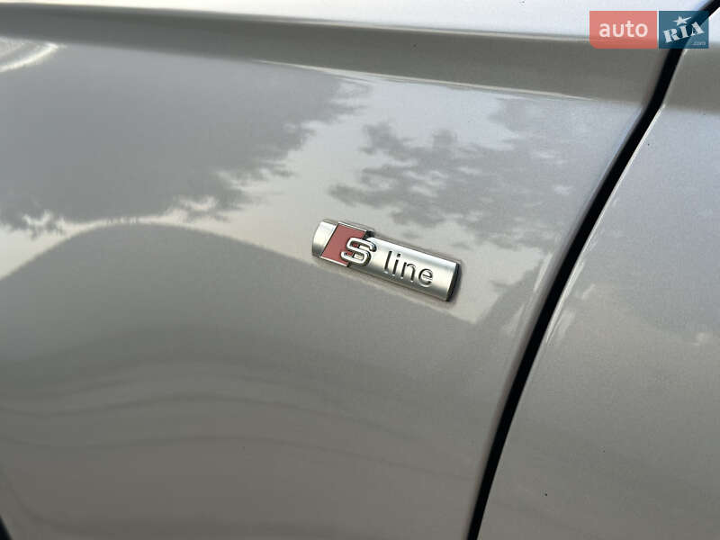 Седан Audi A6 2015 в Стрию