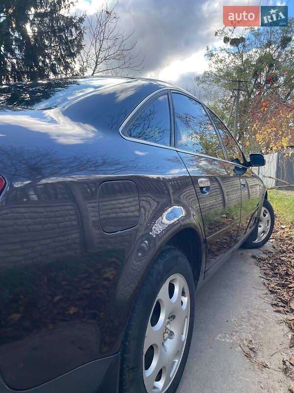 Седан Audi A6 2000 в Калиновке