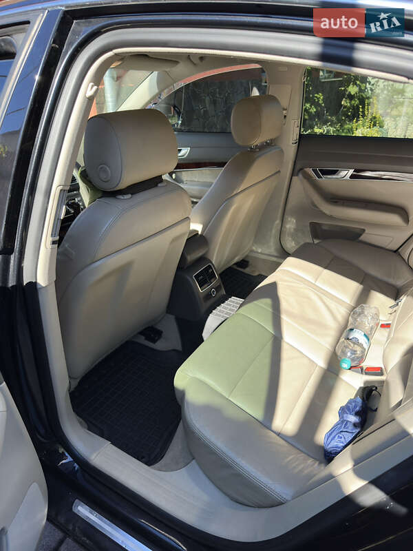 Седан Audi A6 2010 в Куликове