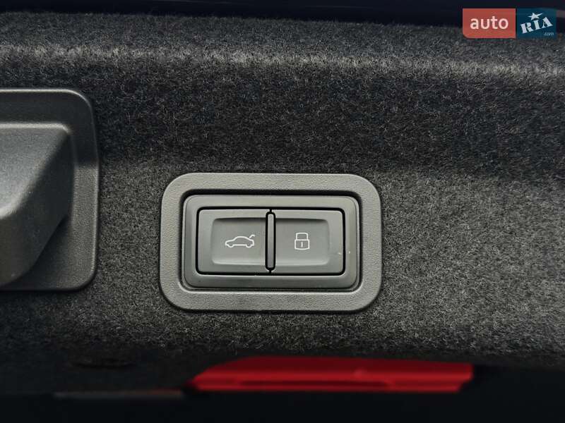 Седан Audi A6 2020 в Киеве