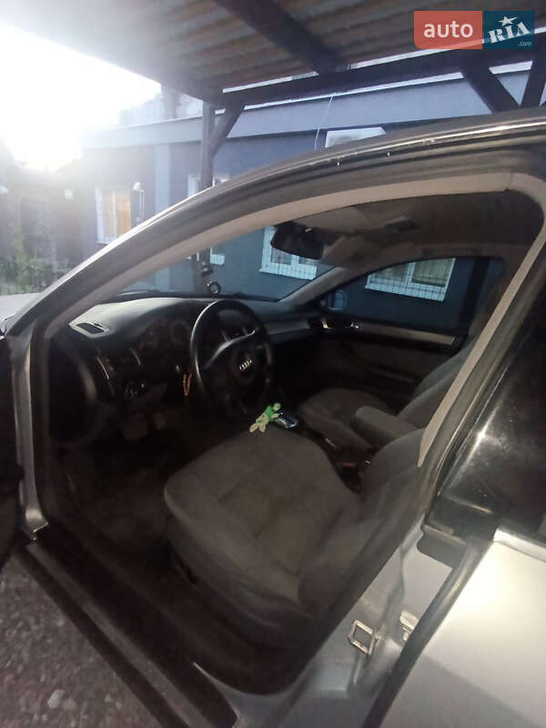 Седан Audi A6 2000 в Кам'янському