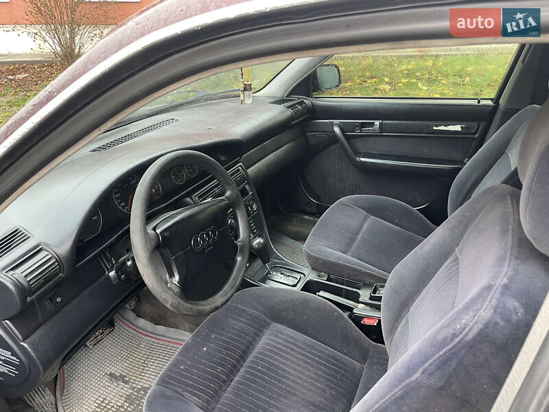 Седан Audi A6 1995 в Чернівцях