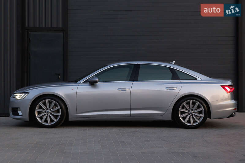 Седан Audi A6 2019 в Дубно