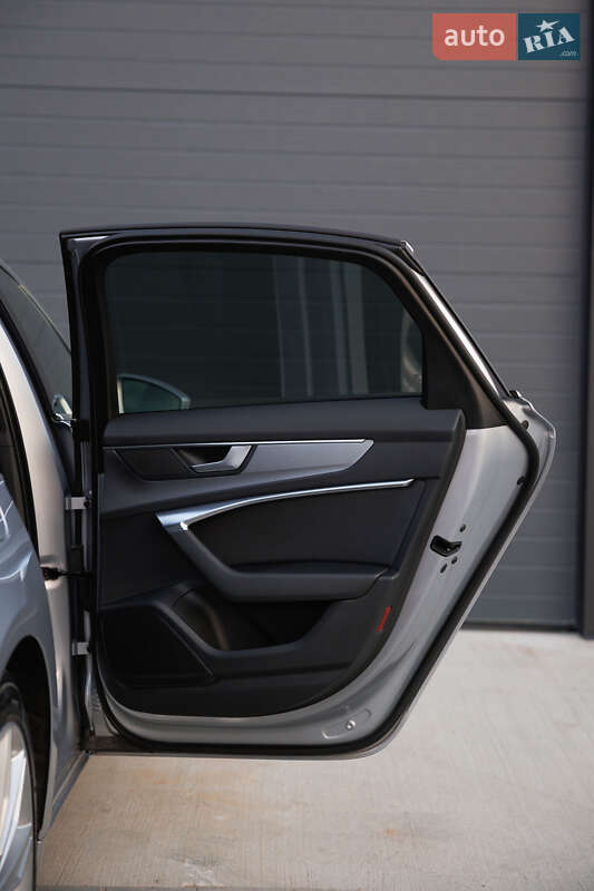 Седан Audi A6 2019 в Дубно