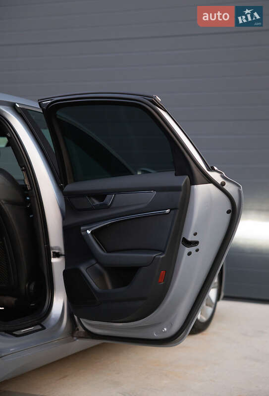 Седан Audi A6 2019 в Дубно