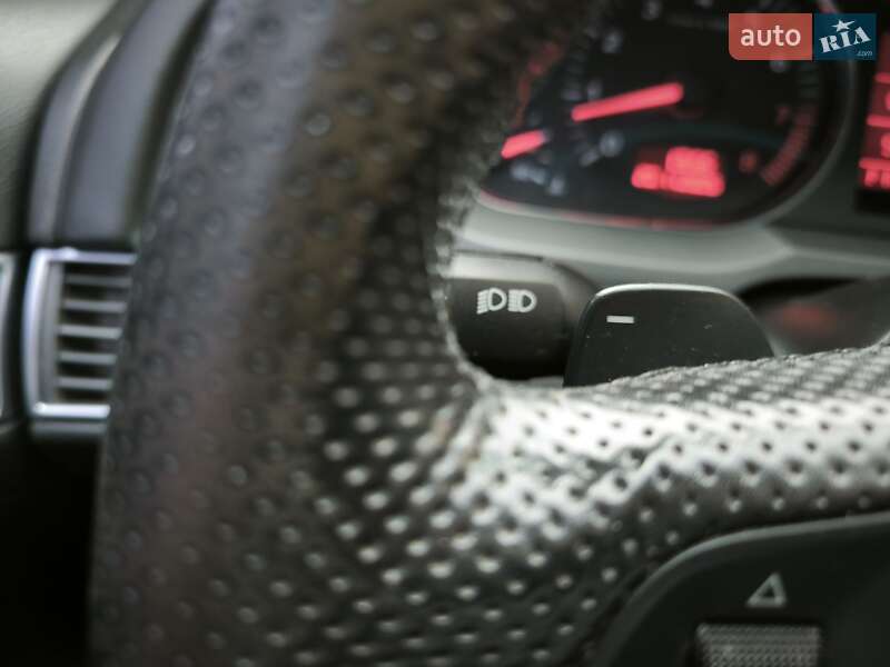 Седан Audi A6 2004 в Харькове