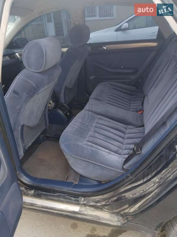 Седан Audi A6 2000 в Белогорье