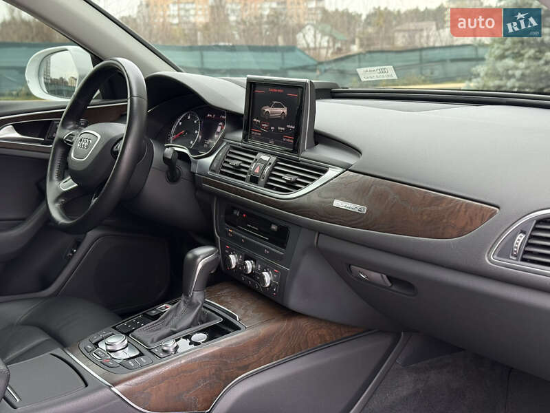 Седан Audi A6 2016 в Киеве