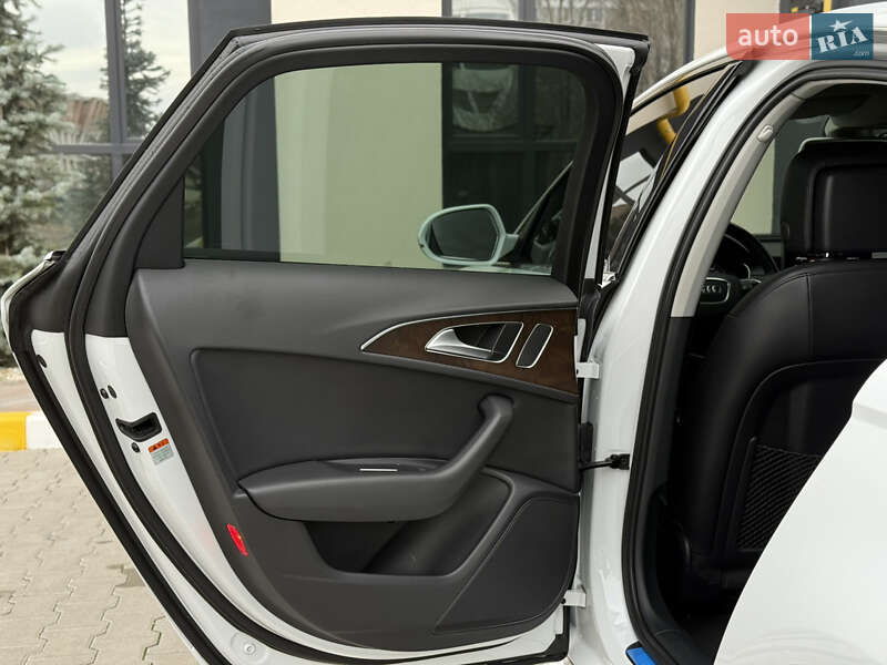 Седан Audi A6 2016 в Киеве