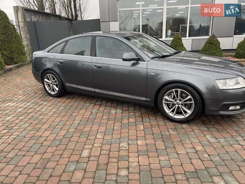 Седан Audi A6 2010 в Сарнах
