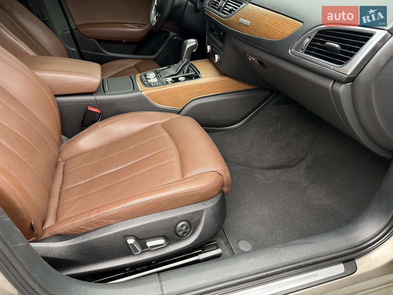 Седан Audi A6 2015 в Умані