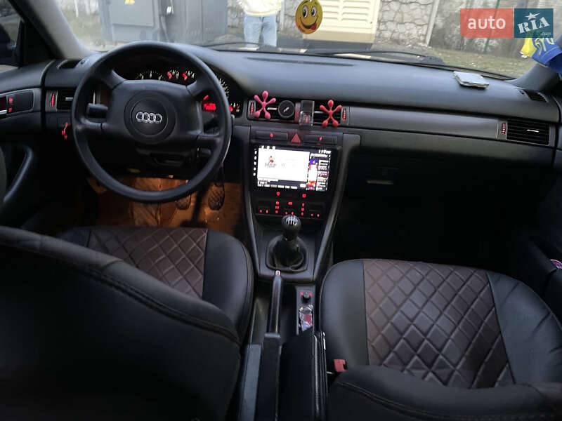 Универсал Audi A6 2000 в Сарнах