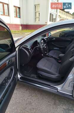 Седан Audi A6 1998 в Черновцах