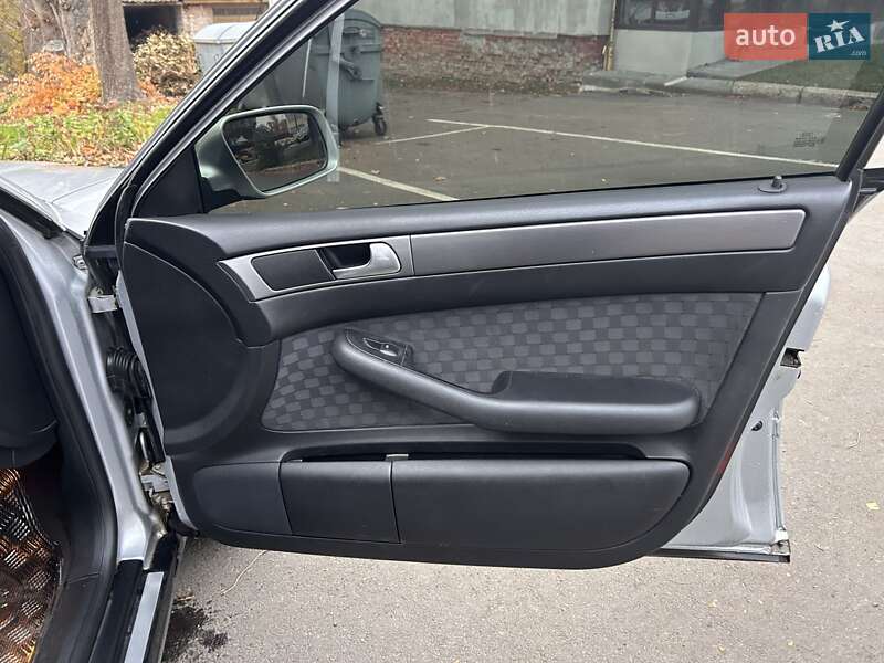 Універсал Audi A6 2002 в Луцьку