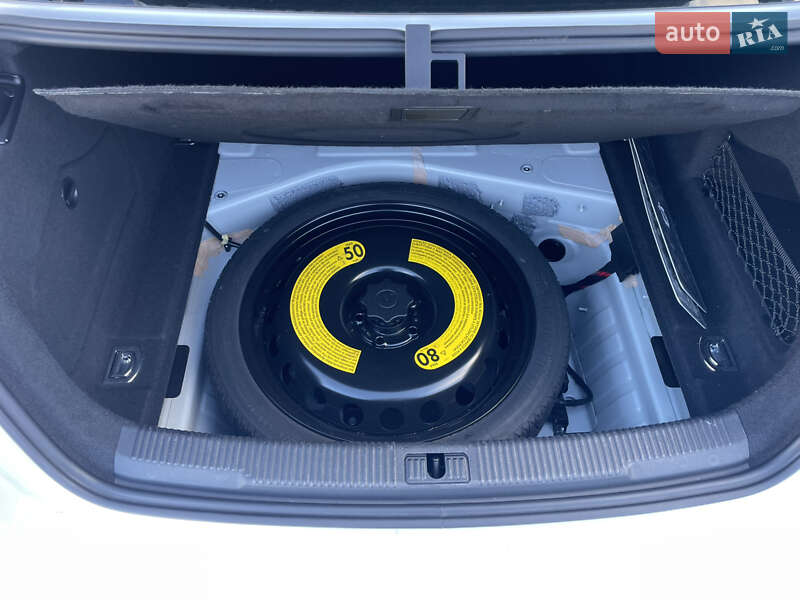 Седан Audi A6 2016 в Стрию