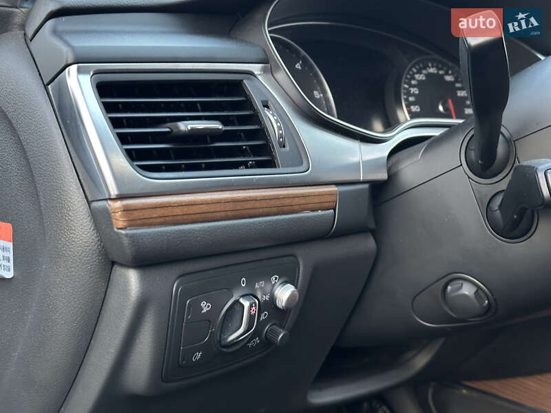 Седан Audi A6 2015 в Одессе