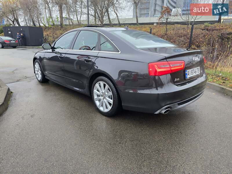 Седан Audi A6 2012 в Киеве