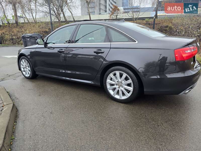 Седан Audi A6 2012 в Киеве