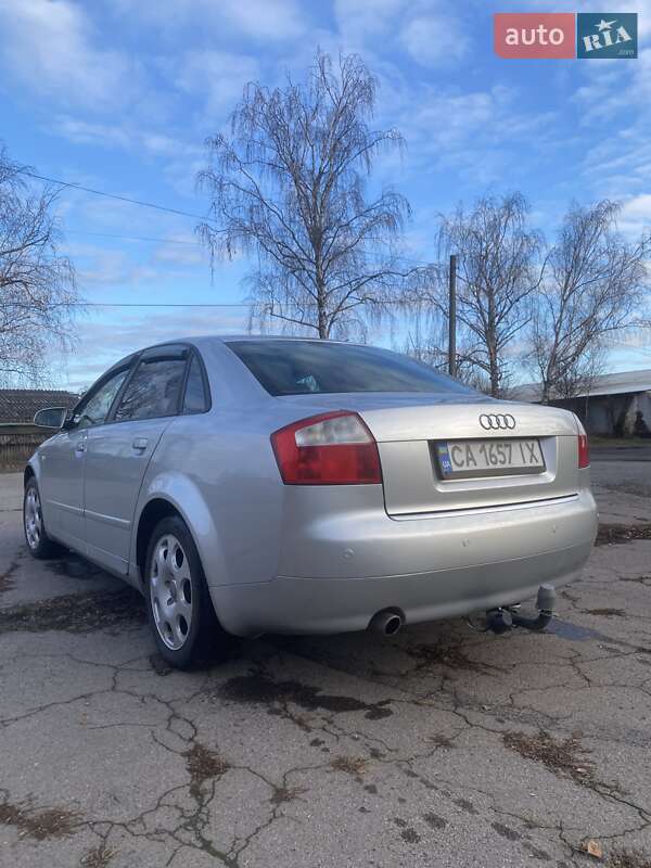Седан Audi A6 2003 в Звенигородці