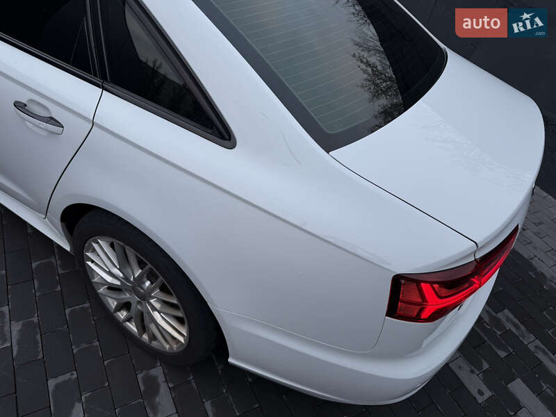 Седан Audi A6 2016 в Киеве