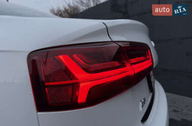 Седан Audi A6 2016 в Киеве