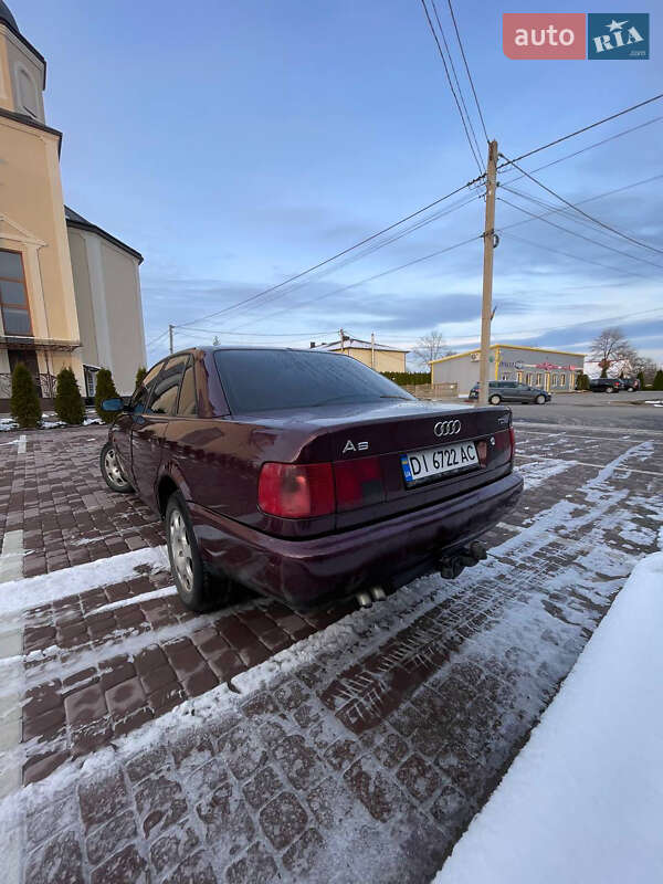 Седан Audi A6 1995 в Рава-Русской