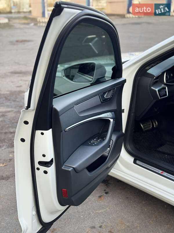 Седан Audi A6 2020 в Виннице
