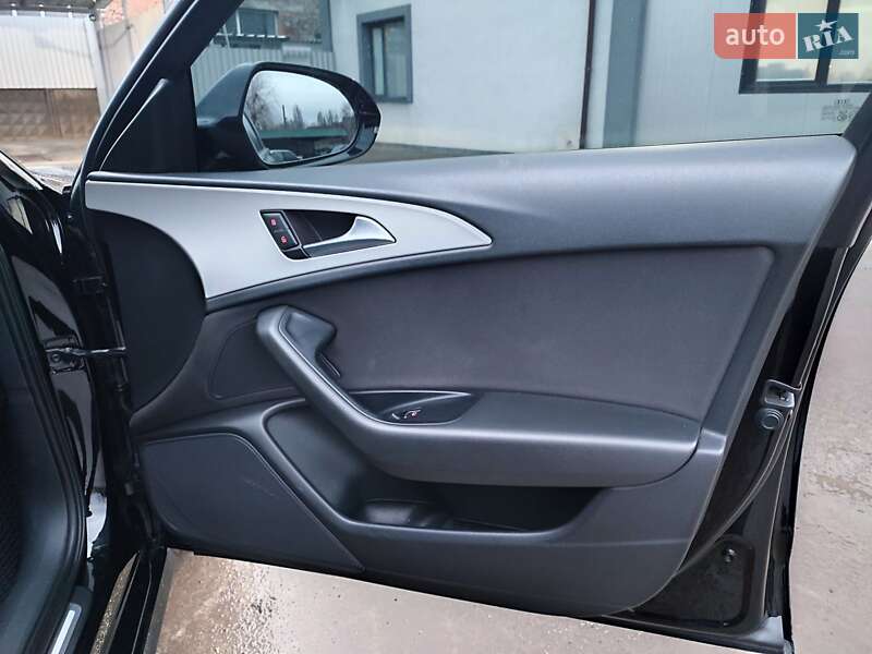 Седан Audi A6 2015 в Теофиполе
